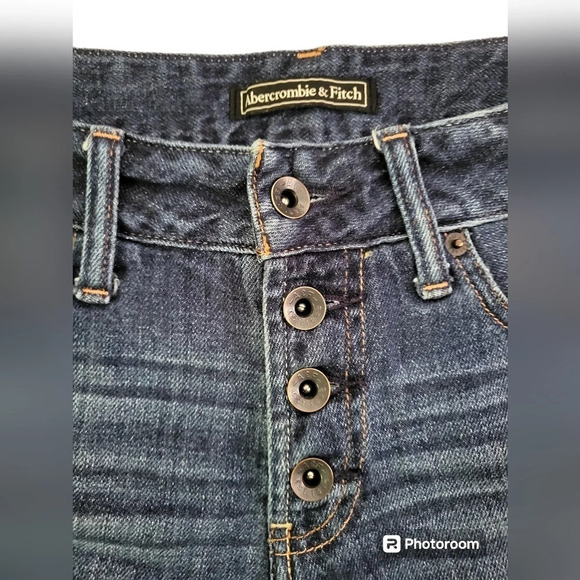 đź’•Abercrombie & Fitch distressed raw hem shorts - Picture 6 of 8